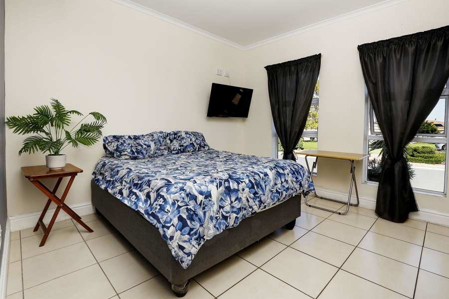 3 Bedroom Property for Sale in Sonkring Western Cape